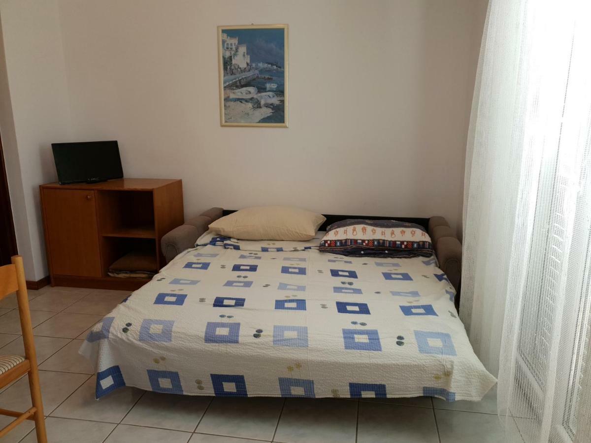 Apartments L.Z. Стариград-Пакленица Екстериор снимка